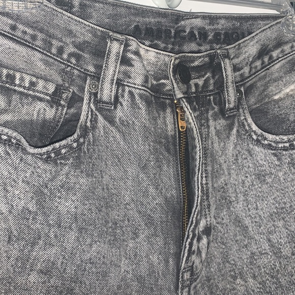 Grey acid wash ripped mom jeans - Picture 3 of 4